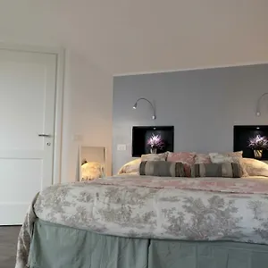 ** Affittacamere Il Borgo Di Italia